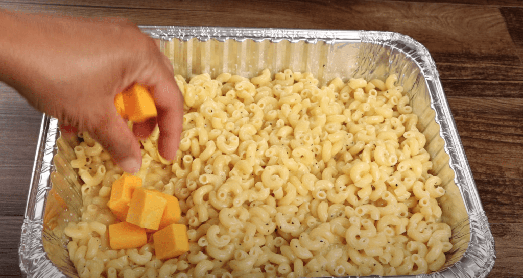 baked mac and cheese
macaroni and cheese
elbow macaroni