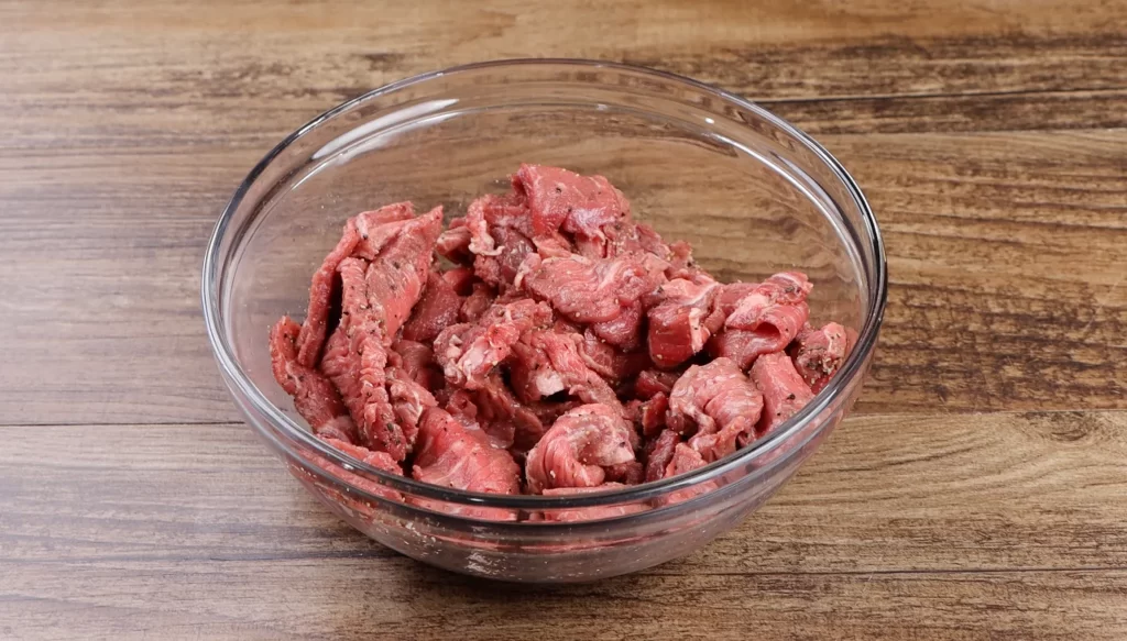 Seasoning Beef for Beef Stroganoff