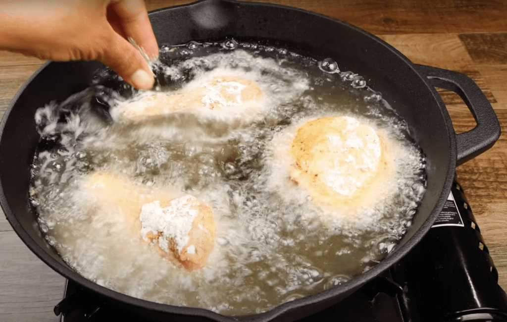 frying chicken 