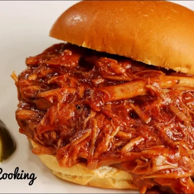 pulled pork sandwich