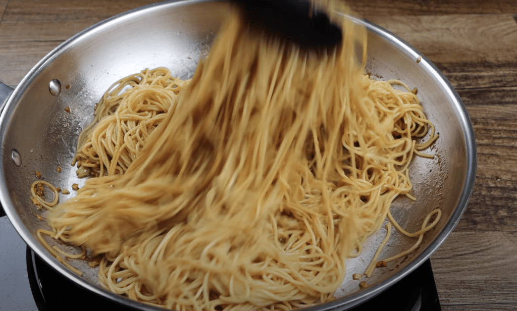 Garlic Noodles