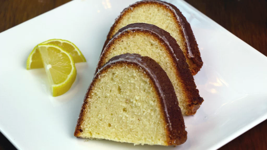 7Up pound cake dessert