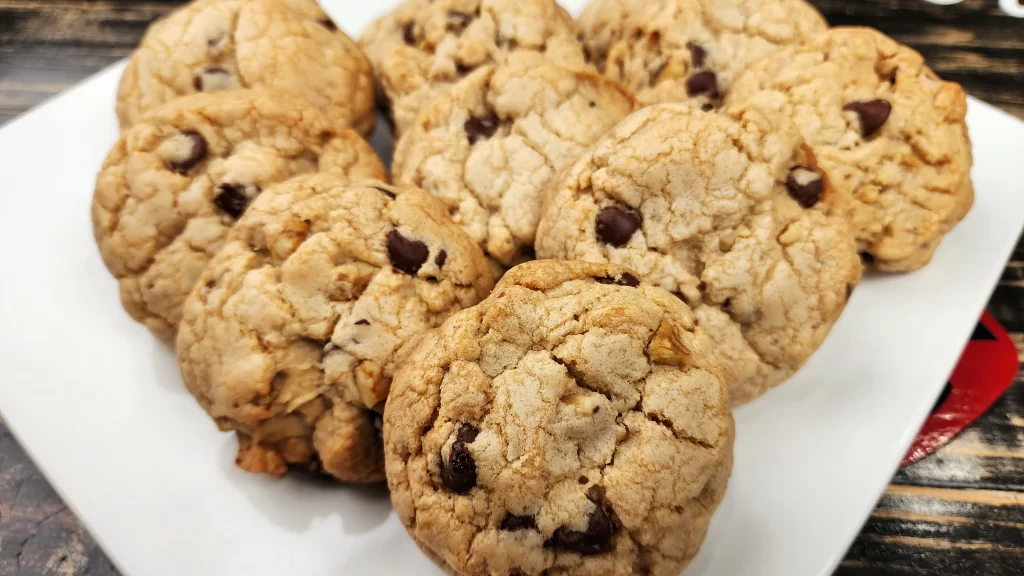 chocolate cookie with walnuts