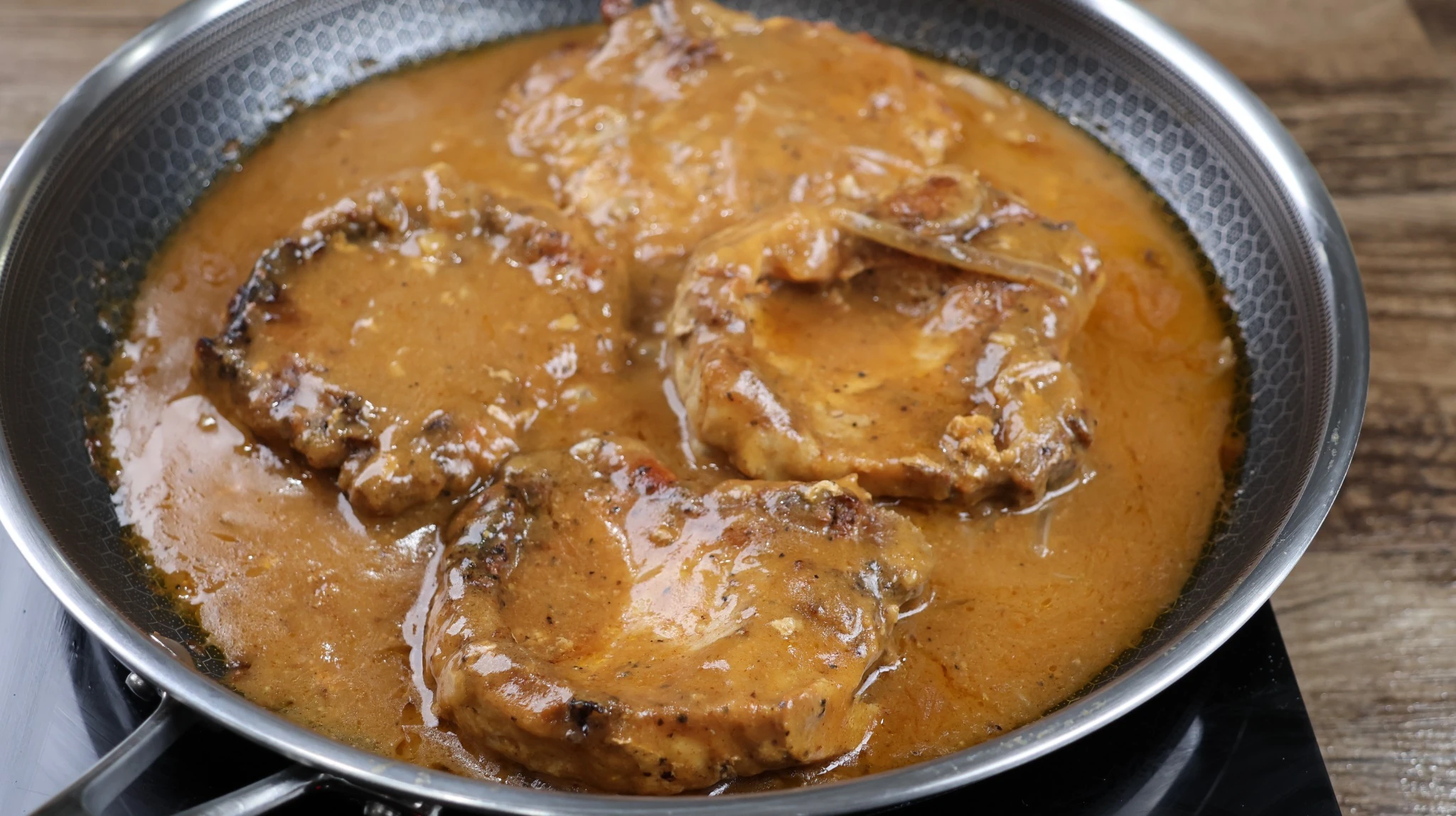 The Best Smothered Pork Chops in Onion Gravy